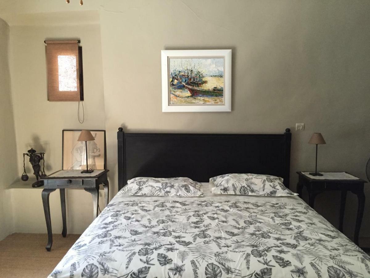 B&B Villa Des Muses ลาโรคด็องเตรง ภายนอก รูปภาพ